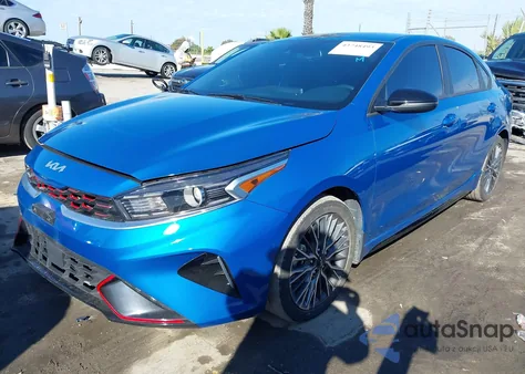 2023 Kia Forte Gt-Line z USA, uszkodzony, nr VIN 3KPF54AD0PE621728